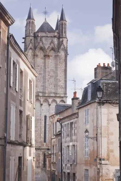 Framed Print : The small streets of Poitiers with the cathedral in the background, Poitiers, Vienne, Poitou-Charentes, France, Europe Framed Print : The small streets of Poitiers with the cathedral in the background, Poitiers, Vienne, Poitou-Charentes, France, Europe