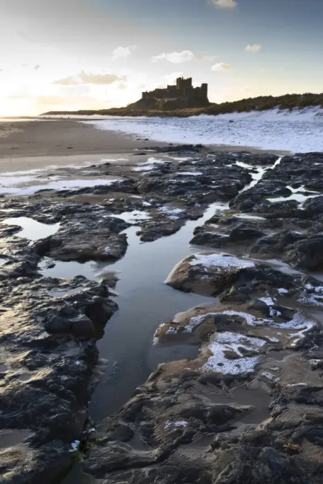 Framed Print : Snow on Bamburgh beach, Bamburgh Castle, Bamburgh, Northumberland, England, United Kingdom, Europe Framed Print : Snow on Bamburgh beach, Bamburgh Castle, Bamburgh, Northumberland, England, United Kingdom, Europe