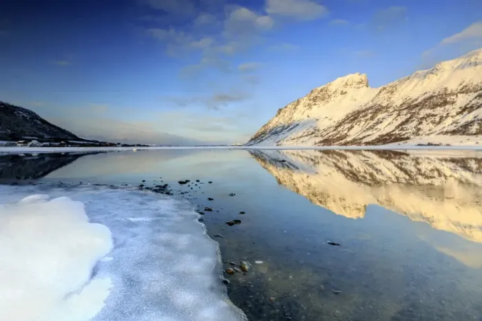 Framed Print : Snow capped mountains reflected in Steiropollen lake at sunrise, Lofoten Islands Framed Print : Snow capped mountains reflected in Steiropollen lake at sunrise, Lofoten Islands