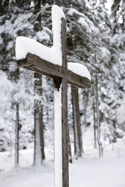 Snow covered cross, Les Contamines, Haute-Savoie, France, Europe