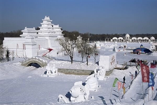 Snow sculptures in Taiyangdao Park, Ice Lantern Festival, Bingdeng Jie