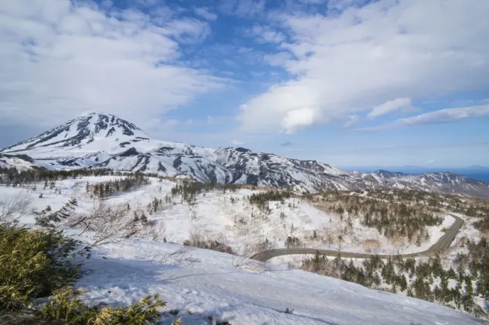 Framed Print : Snowcapped mountains in Shiretoko National Park, UNESCO World Heritage Site, Hokkaido Framed Print : Snowcapped mountains in Shiretoko National Park, UNESCO World Heritage Site, Hokkaido