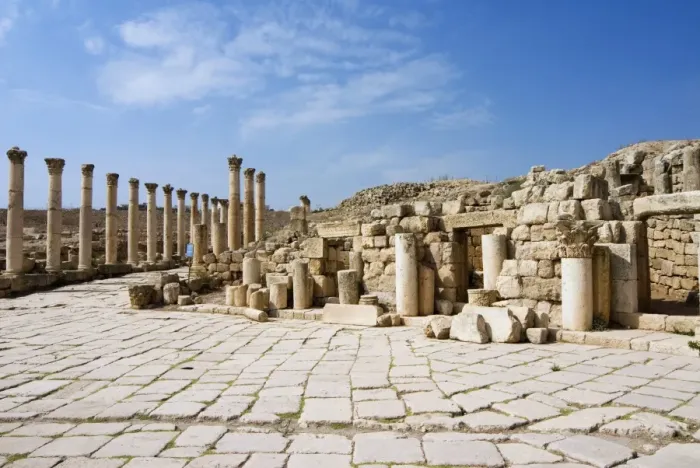 Framed Print : South Decumanus and South Tetrapylon, Jerash, a Roman Decapolis city, Jordan, Middle East Framed Print : South Decumanus and South Tetrapylon, Jerash, a Roman Decapolis city, Jordan, Middle East