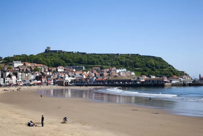 Framed Print : South Sands and Castle Hill, Scarborough, North Yorkshire, Yorkshire, England, United Kingdom, Europe Framed Print : South Sands and Castle Hill, Scarborough, North Yorkshire, Yorkshire, England, United Kingdom, Europe