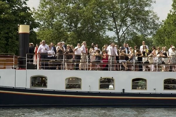 Spectators at the Henley Royal Regatta, Henley on Thames, England, United Kingdom, Europe