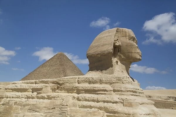 Sphinx in foreground, and the Great Pyramid of Cheops, The Giza Pyramids, UNESCO
