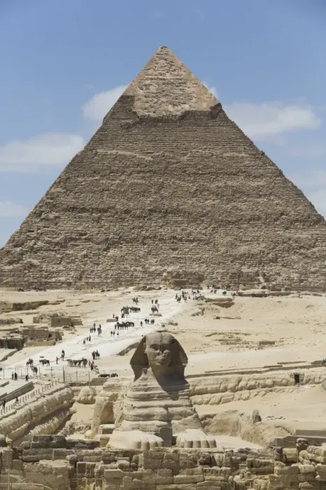Framed Print : Sphinx in foreground and Pyramid of Chephren, The Giza Pyramids, UNESCO World Heritage Site Framed Print : Sphinx in foreground and Pyramid of Chephren, The Giza Pyramids, UNESCO World Heritage Site