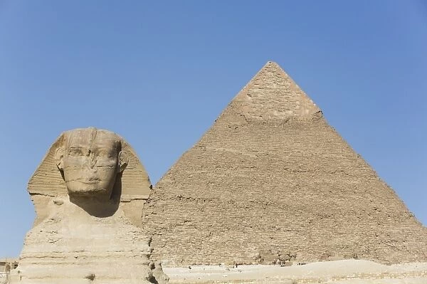 Sphinx and Pyramid of Chephren, The Giza Pyramids, UNESCO World Heritage Site, Giza
