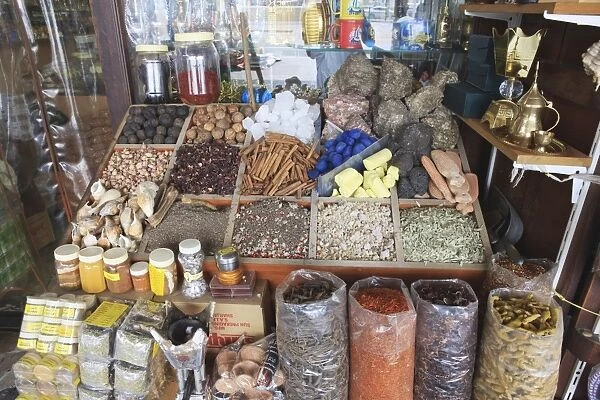 Spices for sale in the Spice Souk, Deira, Dubai, United Arab Emirates, Middle East