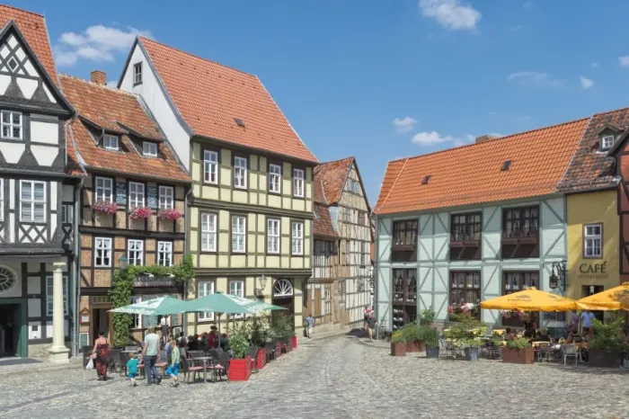 Framed Print : Square with half-timbered houses, Quedlinburg, UNESCO World Heritage Site, Harz, Saxony-Anhalt Framed Print : Square with half-timbered houses, Quedlinburg, UNESCO World Heritage Site, Harz, Saxony-Anhalt
