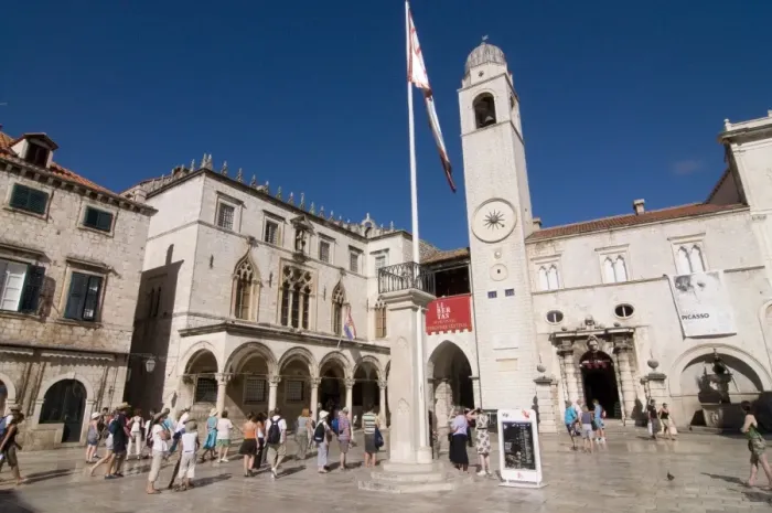 Framed Print : Square at the old town of Dubrovnik, Croatia, Europe Framed Print : Square at the old town of Dubrovnik, Croatia, Europe