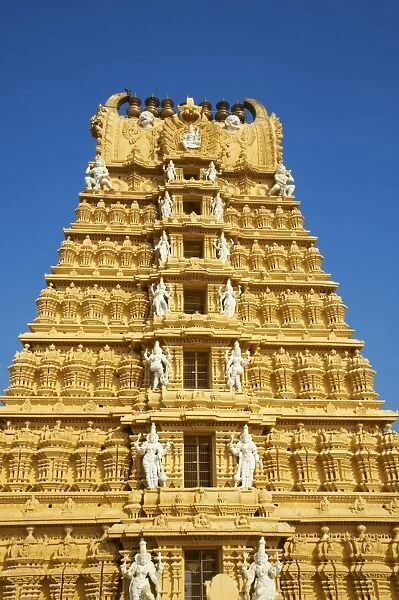 Sri Chamundeswari temple, Chamundi Hill, Mysore, Karnataka, India, Asia