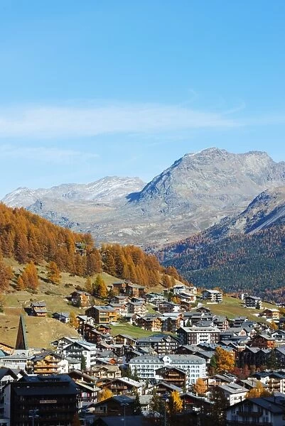 Ss Fee resort in autumn, Valais, Swiss Alps, Switzerland, Europe