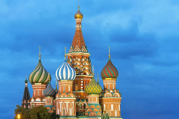 St. Basils Cathedral lit up at night, UNESCO World Heritage Site, Moscow, Russia, Europe