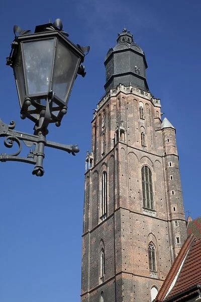 St. Elisabeth Church and lamp, Old Town, Wroclaw, Silesia, Poland, Europe