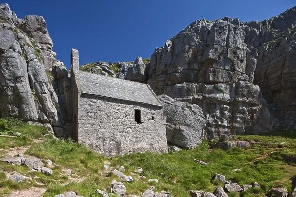 St. Govans Chapel, St. Govans, Pembrokeshire, Wales, United Kingdom, Europe