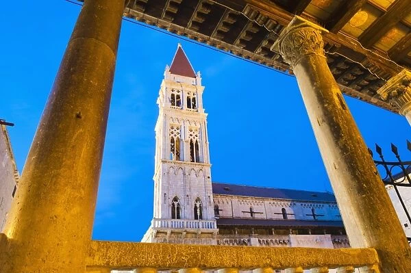 St. Lawrence Cathedral (Katedrala Sv. Lovre) at night, Trogir, UNESCO World Heritage Site, Dalmatian Coast, Croatia, Europe
