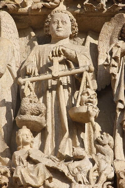 St. Michael and the weighing of souls, Last Judgment tympanum, Central Gate