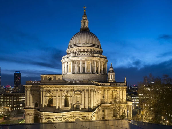 St. Pauls Cathedral dusk, London, England, United Kingdom, Europe