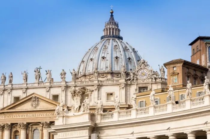Framed Print : St. Peters dome, Vatican City, UNESCO World Heritage Site, Rome, Lazio, Italy, Europe Framed Print : St. Peters dome, Vatican City, UNESCO World Heritage Site, Rome, Lazio, Italy, Europe