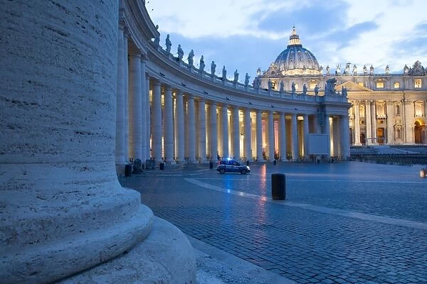 St. Peters and Piazza San Pietro at dusk, Vatican City, UNESCO World Heritage Site