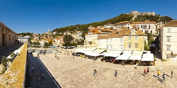 St. Stephens Square (Trg Svetog Stjepana), Hvar Town, Hvar Island, Dalmatian Coast, Croatia, Europe