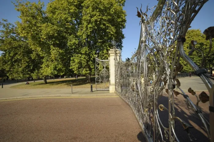 Framed Print : Stainless steel gate, Hyde Park, London, England, United Kingdom, Europe Framed Print : Stainless steel gate, Hyde Park, London, England, United Kingdom, Europe