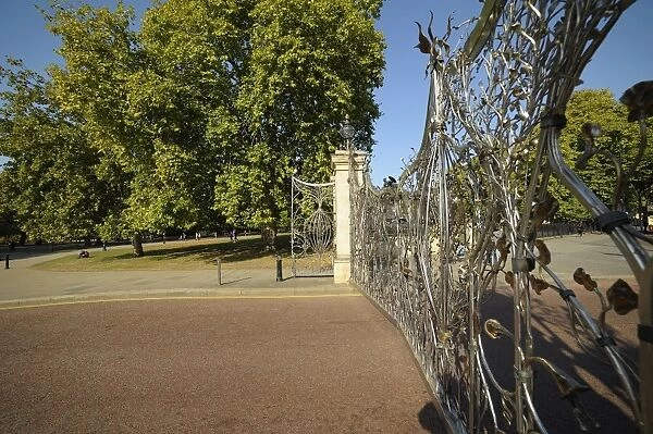 Stainless steel gate, Hyde Park, London, England, United Kingdom, Europe