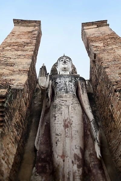 Standing Buddha, Wat Mahathat, Sukhothai Historical Park, UNESCO World Heritage Site