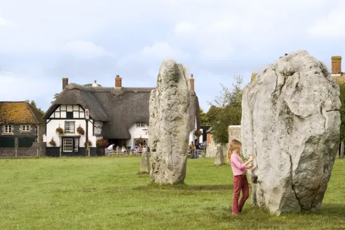 Framed Print : Standing stones, Avebury, UNESCO World Heritage Site, Wiltshire, England Framed Print : Standing stones, Avebury, UNESCO World Heritage Site, Wiltshire, England