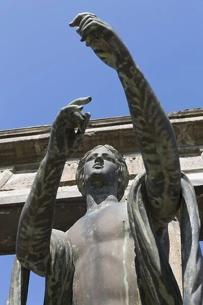 Statue of Apollo in the ruined Temple of Apollo in ancient Pompeii, UNESCO World Heritage Site, Campania, Italy, Europe