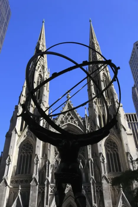Framed Print : Statue of Atlas, Rockefeller Center, St. Patricks Cathedral, Manhattan