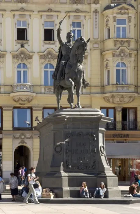 Framed Print : Statue of Bana Josip Jelacica, Zagreb, Croatia, Europe Framed Print : Statue of Bana Josip Jelacica, Zagreb, Croatia, Europe