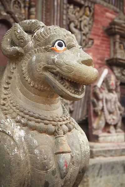 Statue at Changu Narayan Temple, Bhaktapur, UNESCO World Heritage Site, Kathmandu Valley, Nepal, Asia