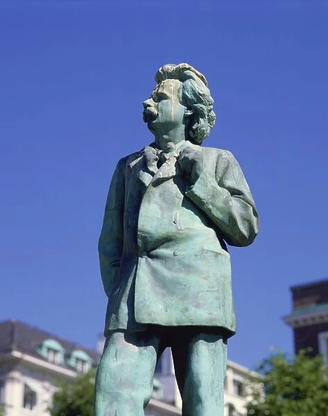 Statue of composer Edvard Grieg, Bergen, Norway, Scandinavia, Europe