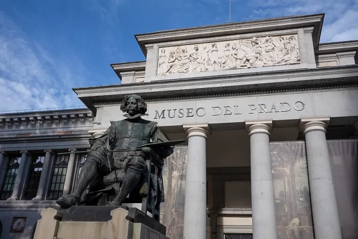 Framed Print : Statue of Diego Velazquez outside the Museo del Prado art gallery, Madrid, Spain Framed Print : Statue of Diego Velazquez outside the Museo del Prado art gallery, Madrid, Spain