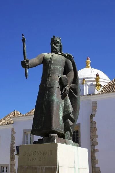 Statue of Don Alfonso III, Faro, Algarve, Portugal, Europe
