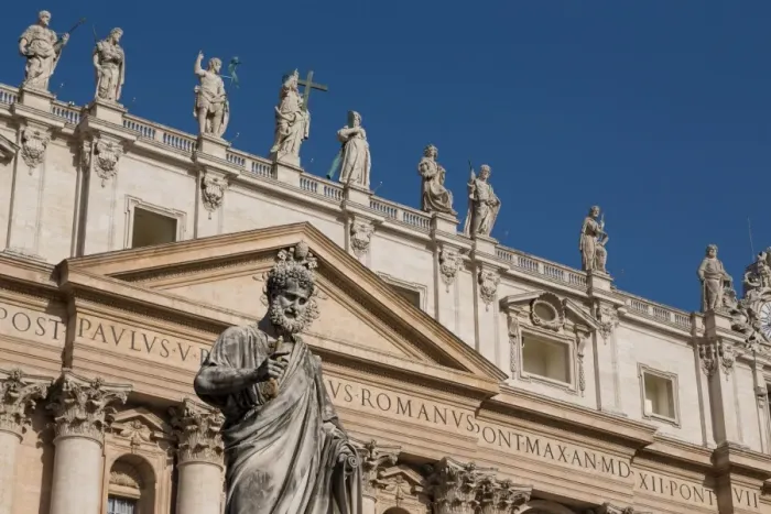 Framed Print : Statue and the facade of the Basilica of St. Peters, UNESCO World Heritage Site, Vatican, Rome, Lazio, Italy, Europe Framed Print : Statue and the facade of the Basilica of St. Peters, UNESCO World Heritage Site, Vatican, Rome, Lazio, Italy, Europe