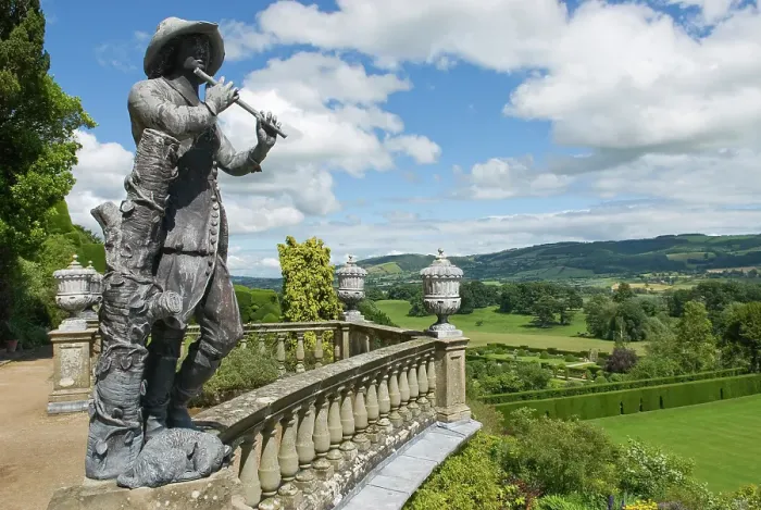 Framed Print : Statue in the gardens of Powis Castle, Powys, Wales, United Kingdom Framed Print : Statue in the gardens of Powis Castle, Powys, Wales, United Kingdom