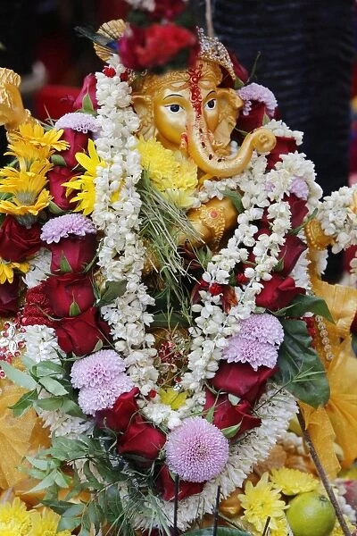 Buy Flower Garland for God Online In India - Etsy India