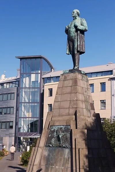 Statue of Icelandic national hero Jon Sigurdsson on Austurvollur central square