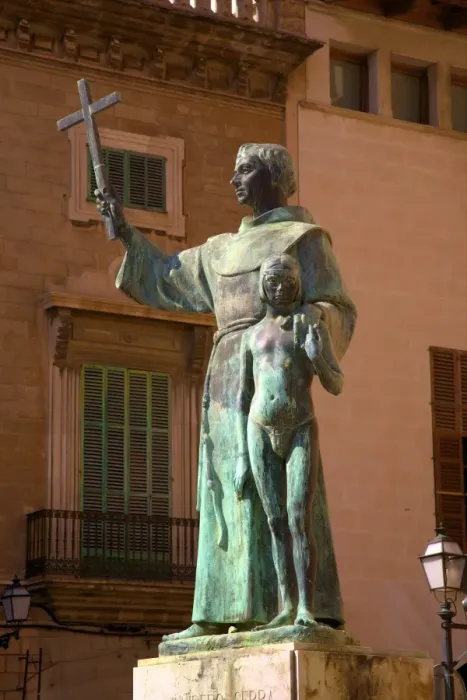 Framed Print : Statue of Junipero Serra, Palma, Mallorca, Spain, Europe Framed Print : Statue of Junipero Serra, Palma, Mallorca, Spain, Europe