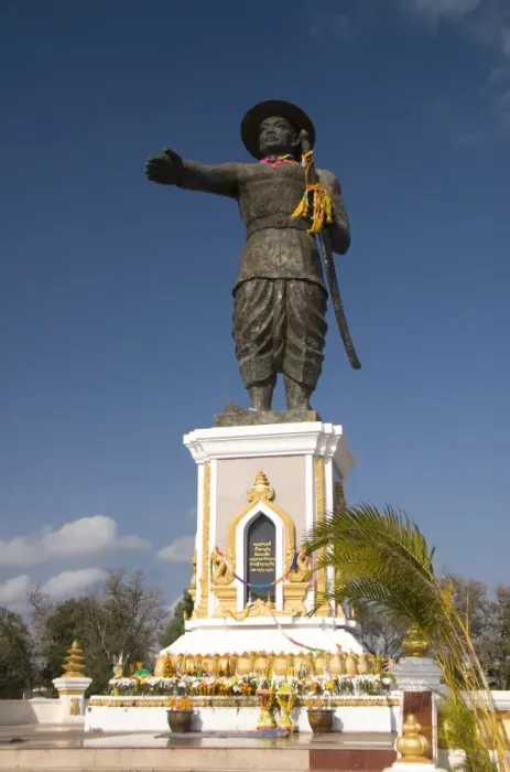 Framed Print : Statue of King Sisavang, Vientiane, Laos, Indochina, Southeast Asia, Asia Framed Print : Statue of King Sisavang, Vientiane, Laos, Indochina, Southeast Asia, Asia