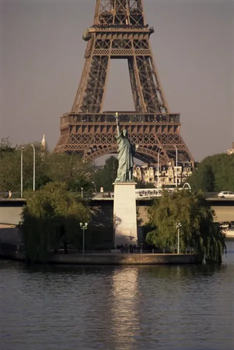 Framed Print : Statue of Liberty and the Eiffel Tower, Paris, France, Europe Framed Print : Statue of Liberty and the Eiffel Tower, Paris, France, Europe