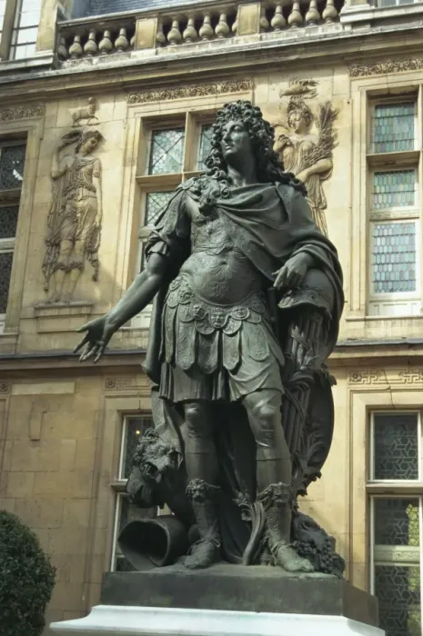 Framed Print : Statue of Louis XIV outside the Renaissance building of the Hotel Carnavalet Framed Print : Statue of Louis XIV outside the Renaissance building of the Hotel Carnavalet