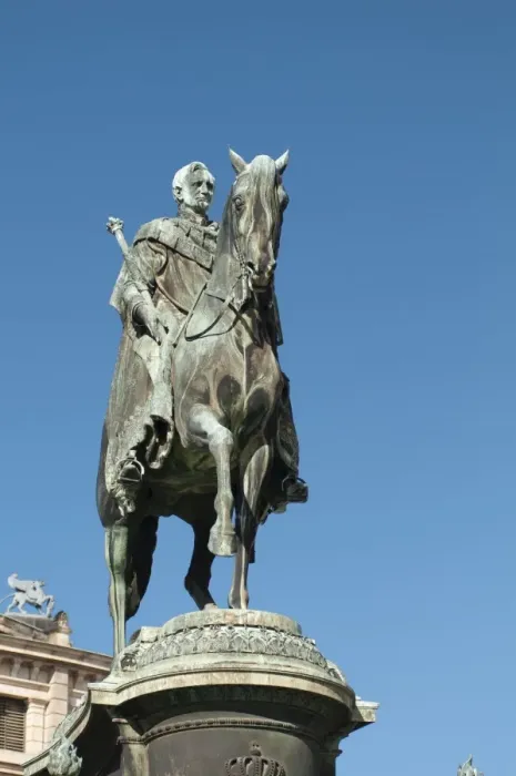 Framed Print : Statue outside opera house, Dresden, Saxony, Germany, Europe Framed Print : Statue outside opera house, Dresden, Saxony, Germany, Europe