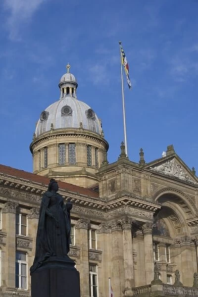 Statue of Queen Victoria and Council House, Victoria Square, Birmingham