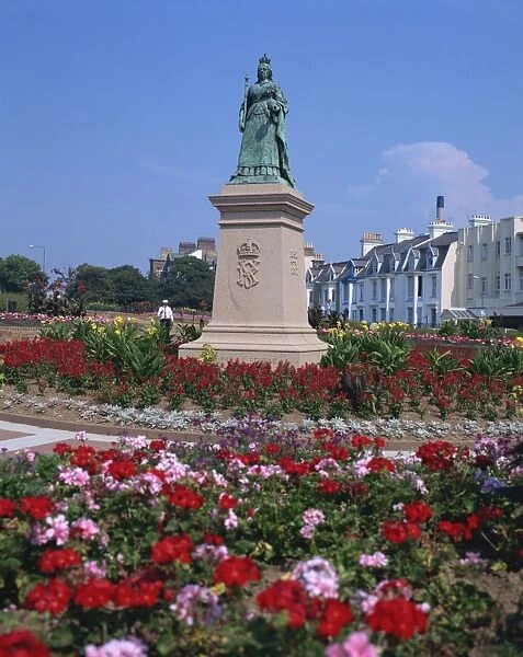 Statue of Queen Victoria in Victoria Park, Jersey, Channel Islands, United Kingdom