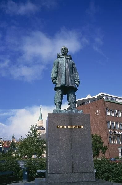 Statue of Roald Amundsen, first to reach the South Pole, Tromso, Norway