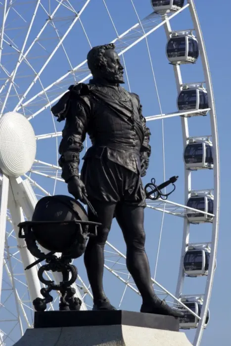 Framed Print : Statue of Sir Francis Drake, Plymouth Hoe, Plymouth, Devon, England, United Kingdom Framed Print : Statue of Sir Francis Drake, Plymouth Hoe, Plymouth, Devon, England, United Kingdom